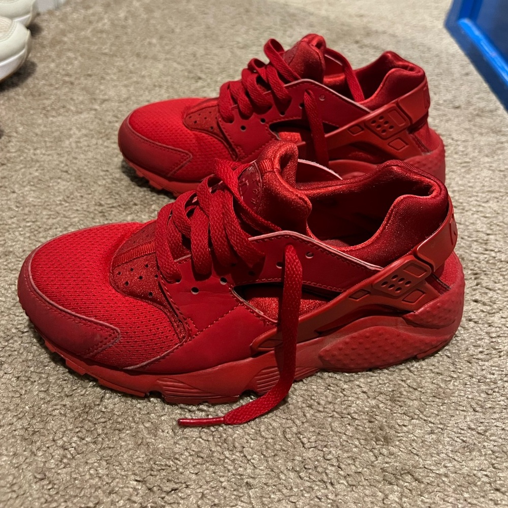 Nike Air Huarache 'Triple Red'
